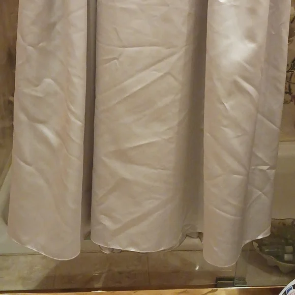 VICTORIA ROYAL LTD GOWN SIZE 10